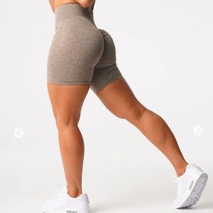 NVGTN Mocha Scrunch Seamless Shorts SIZE MEDIUM